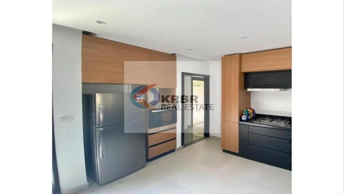 Luxury Apartment with Terrace and Private Garden