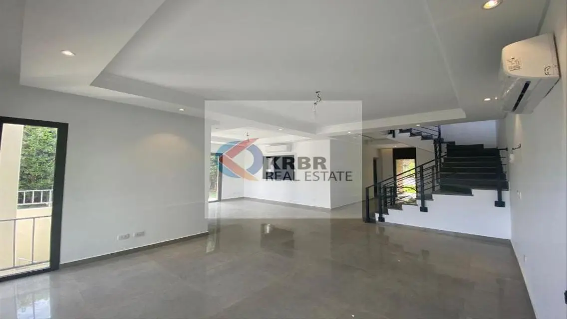 Luxury Apartment with Terrace and Private Garden