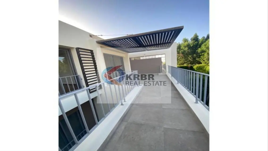 Luxury Apartment with Terrace and Private Garden