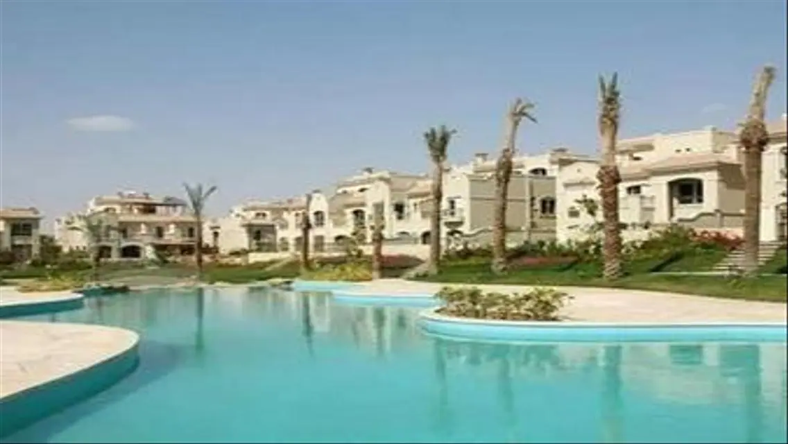 شقة فاخرة للبيع في هيلمي