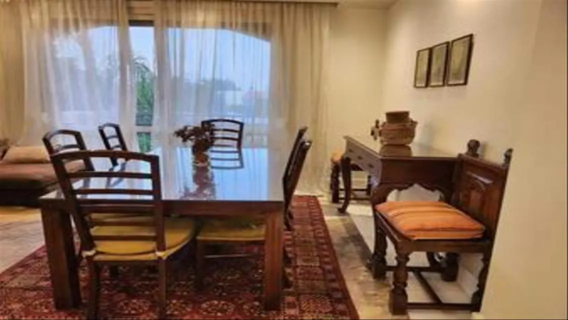 شقة فاخرة للبيع في هيلمي