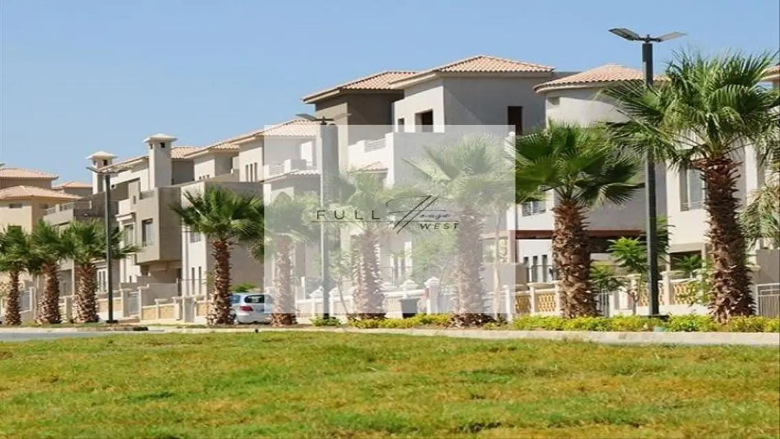Luxury Villa with Private Pool and Garden in an Elegant Community
