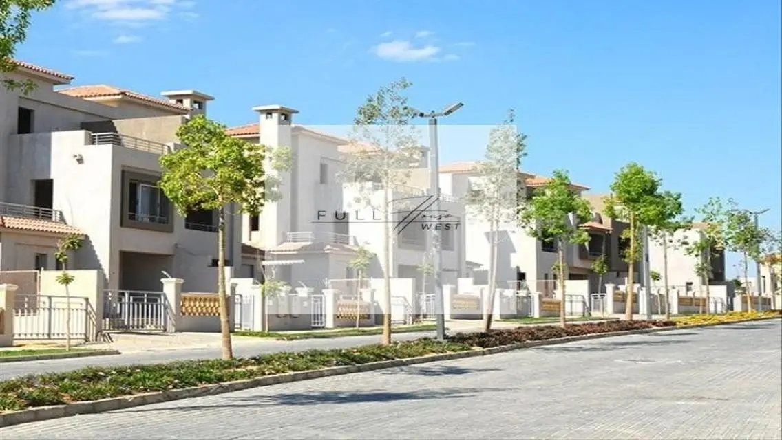 Luxury Villa with Private Pool and Garden in an Elegant Community