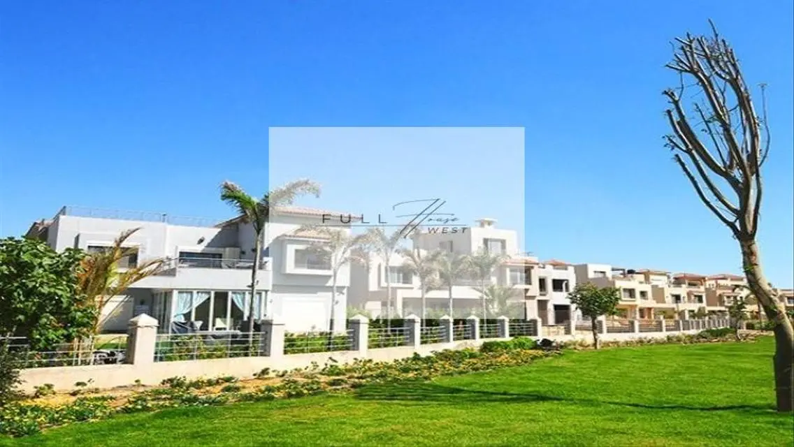 Luxury Villa with Private Pool and Garden in an Elegant Community