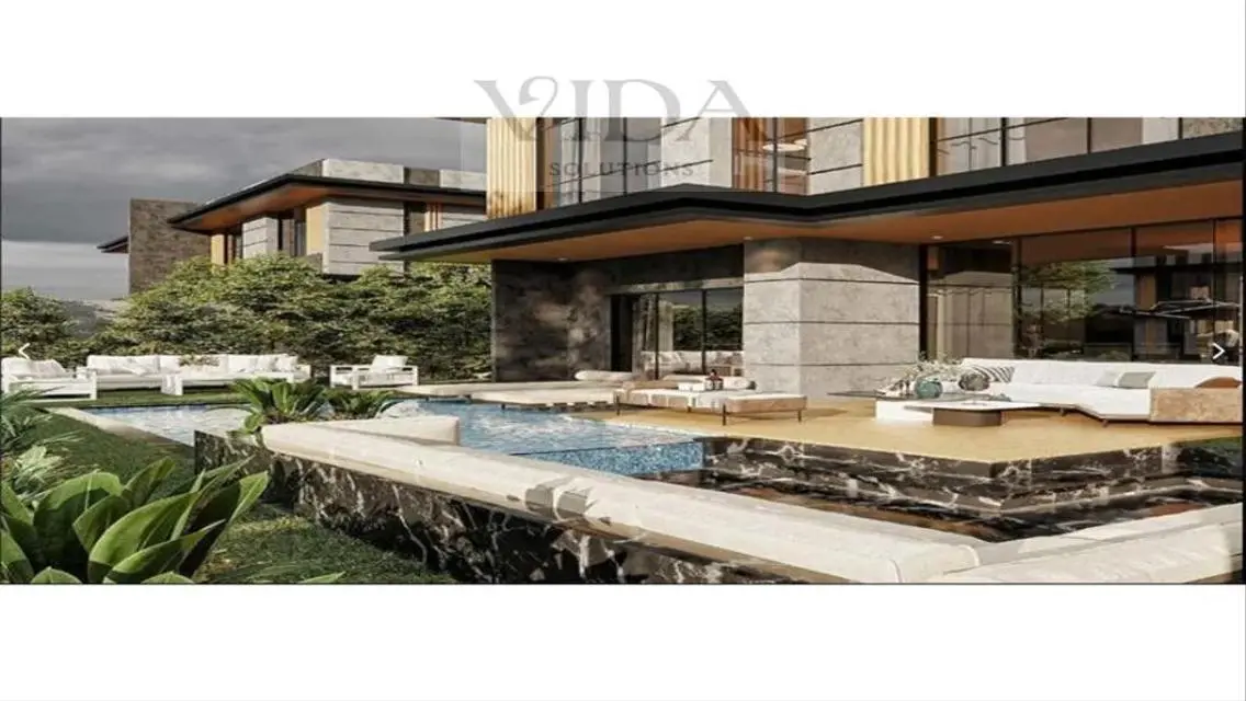 Luxury Villa with Private Pool and Garden in Elora
