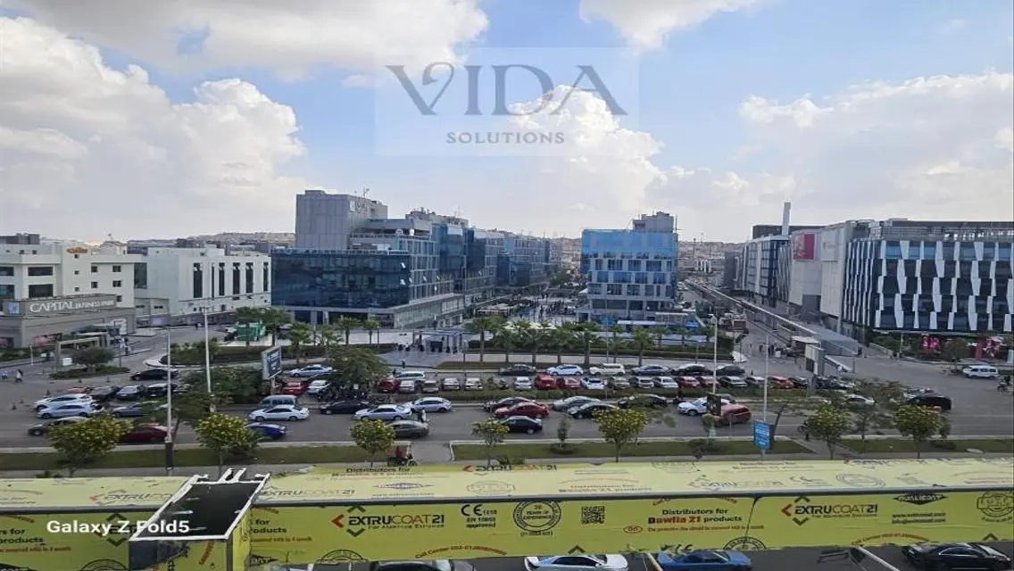 شقة فاخرة بمساحة 168 متر تشطيب حديث للبيع