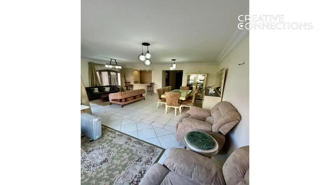 Luxurious Apartment with 180 sqm in the Heart of the City