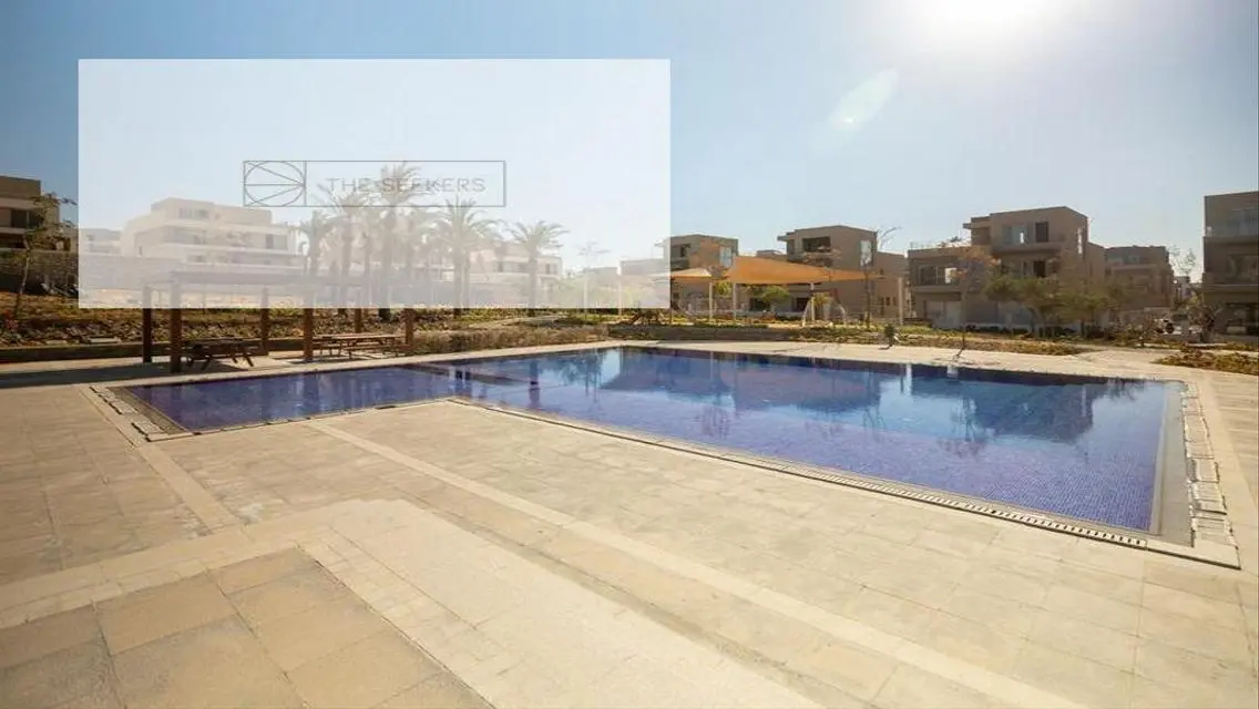 Stunning Lakeside View - Luxurious Villa with Spacious Area