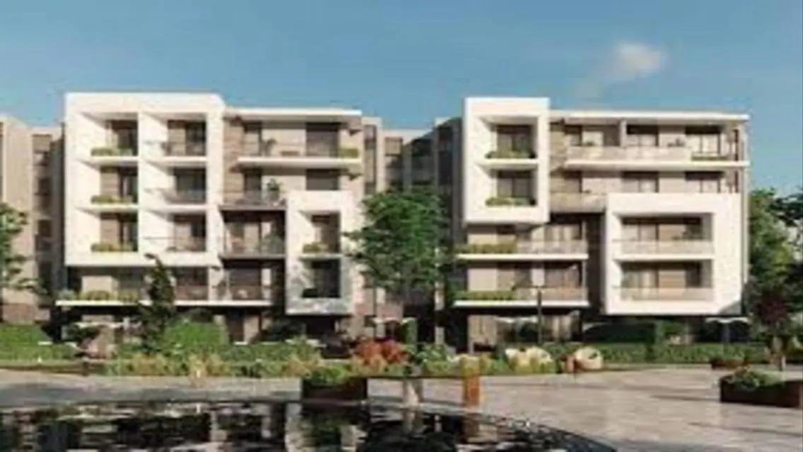 Luxury Apartment with Lake View
