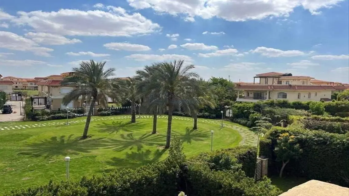 شقة فاخرة للإيجار في موقع متميز