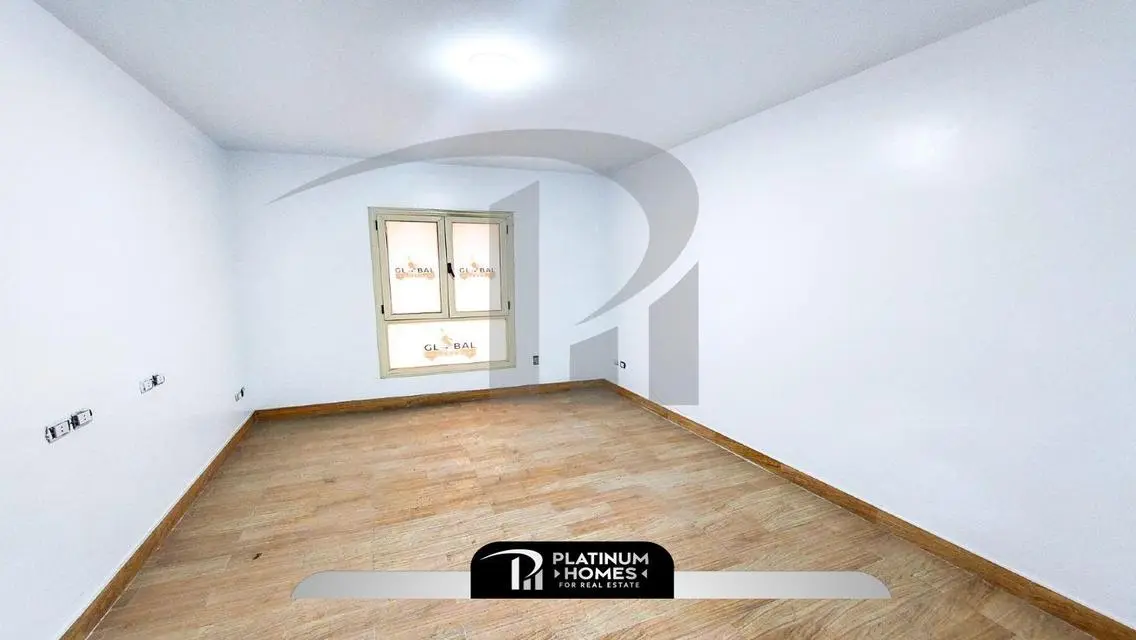 وحدة سكنية 300 متر بمميزات رائعة