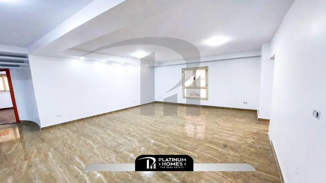 وحدة سكنية 300 متر بمميزات رائعة