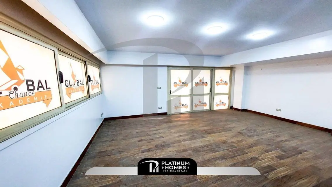 وحدة سكنية 300 متر بمميزات رائعة