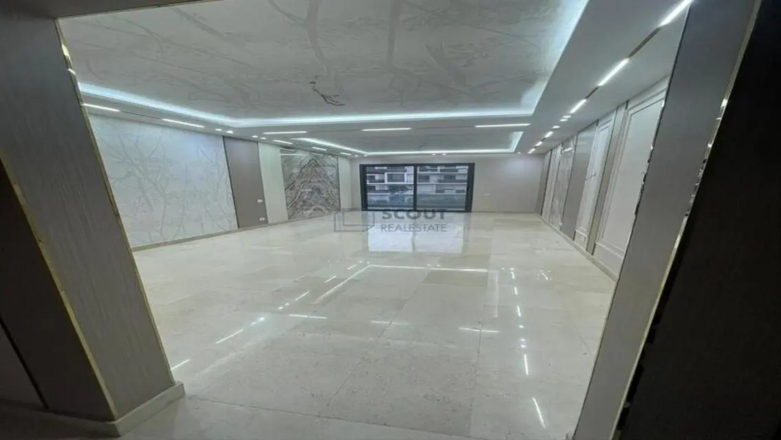 Premium Apartment in Residence 2 with Luxury Features