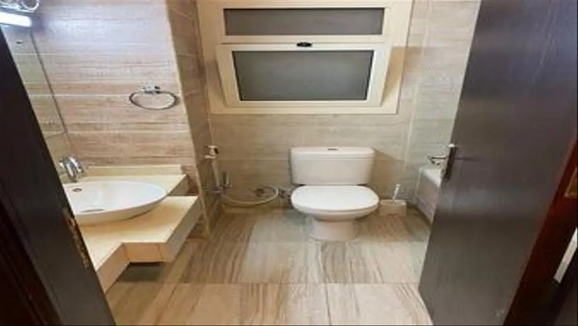 88 Apartment in AUC Area