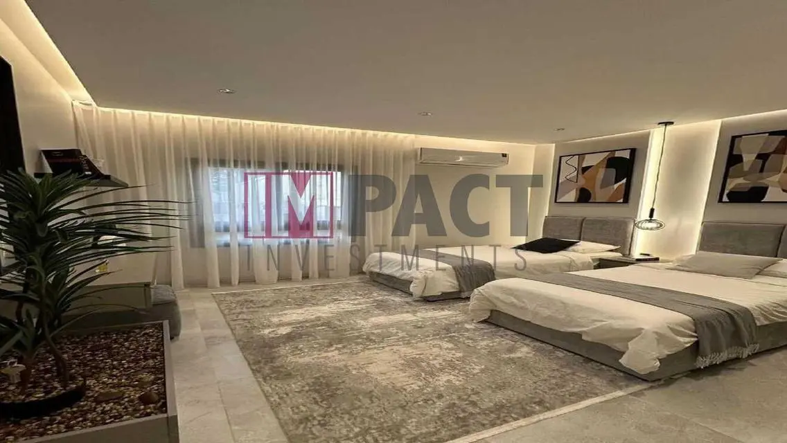 Luxury Villa with Private Garden and Pool