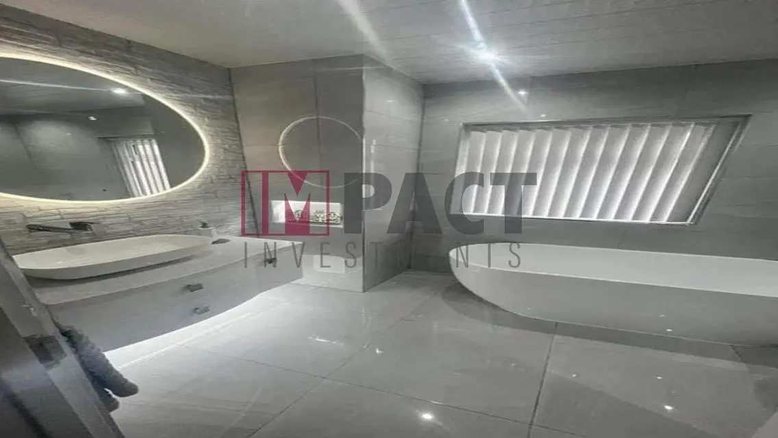 Luxury Villa with Private Garden and Pool