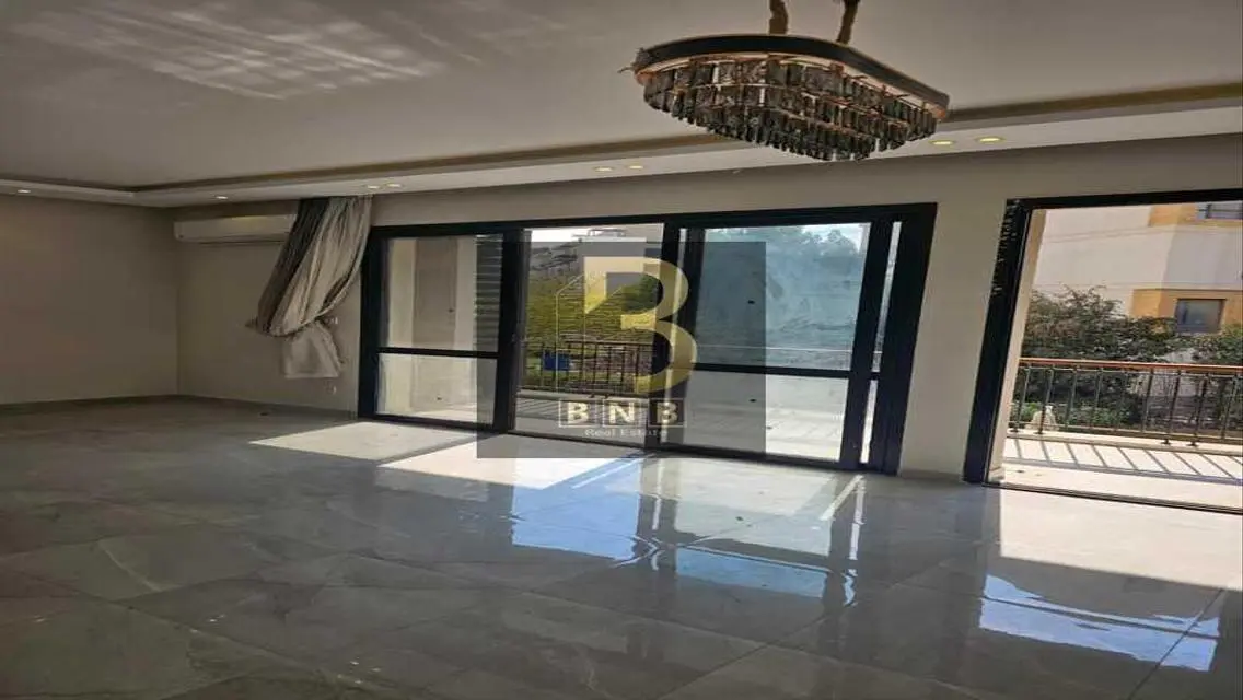 Luxury Apartment with Major Landmark View at BNB