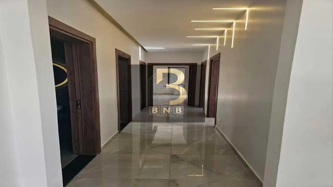Luxury Apartment with Major Landmark View at BNB