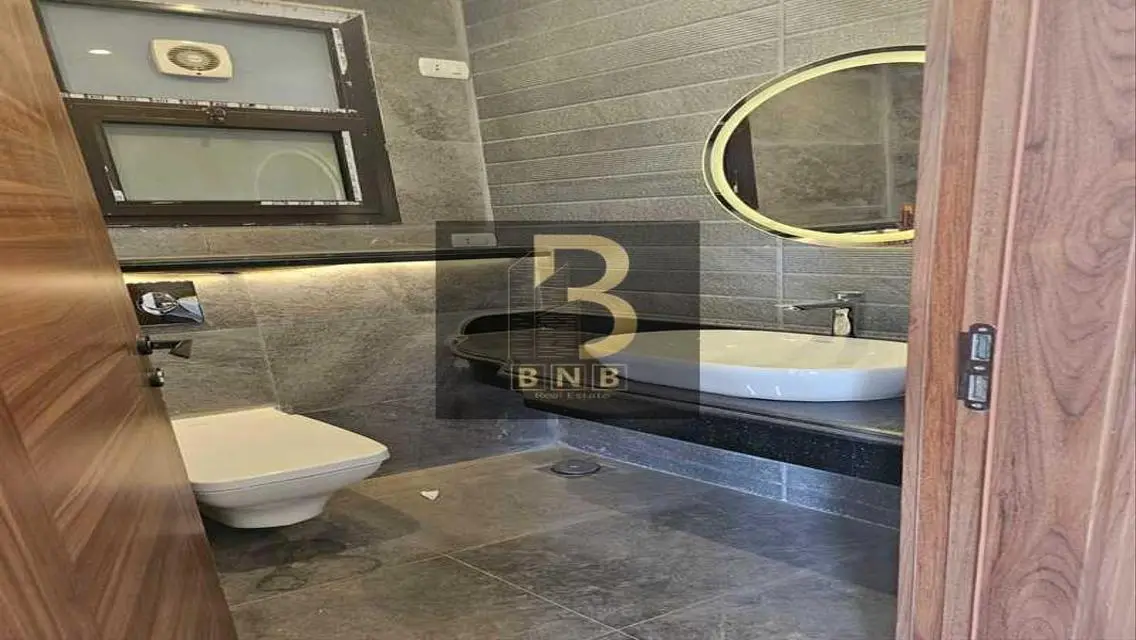 Luxury Apartment with Major Landmark View at BNB