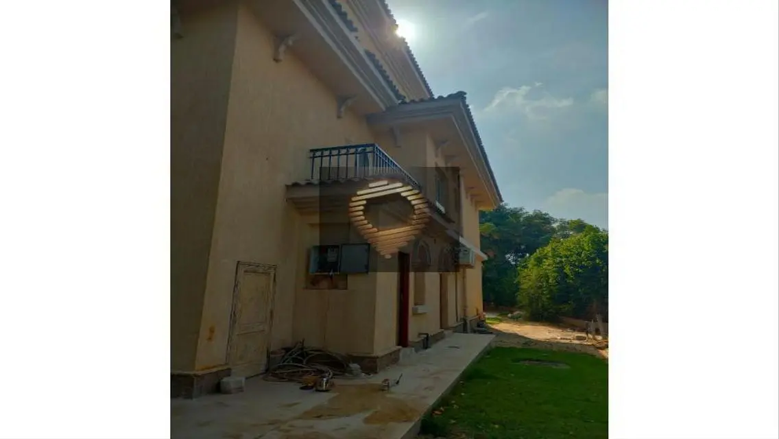 Luxury Villa with Private Pool and Garden