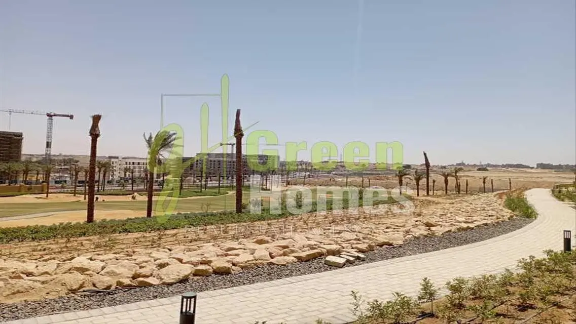 منزل أخضر للبيع بسعر مغري