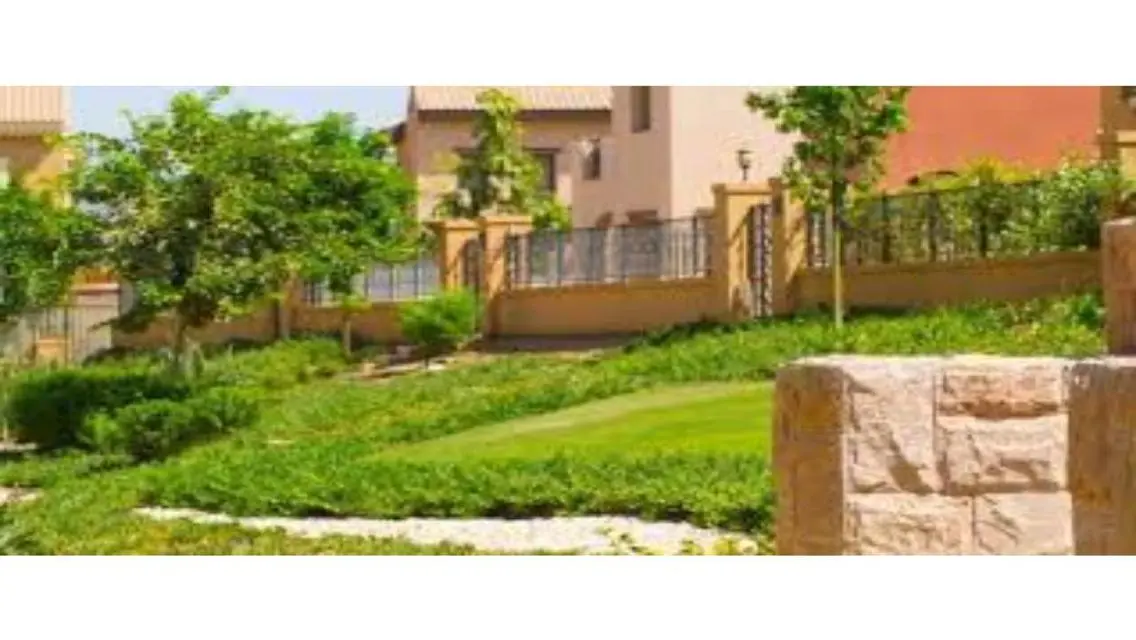 Luxury Villa with 5 Bedrooms, Private Garden & Pool