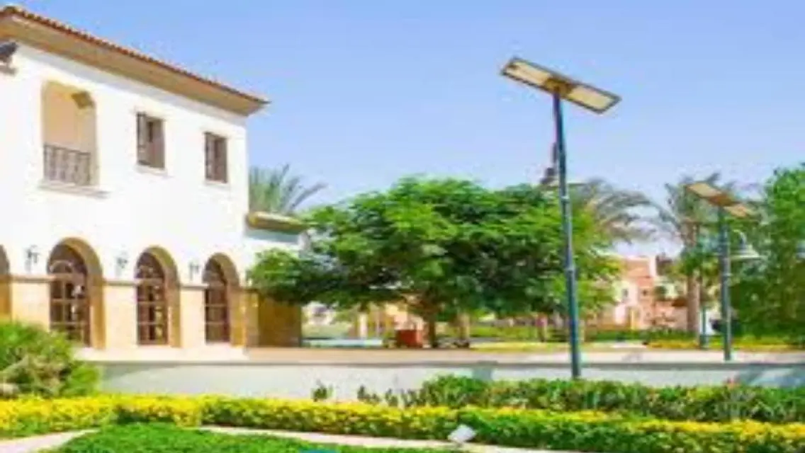 Luxury Villa with 5 Bedrooms, Private Garden & Pool