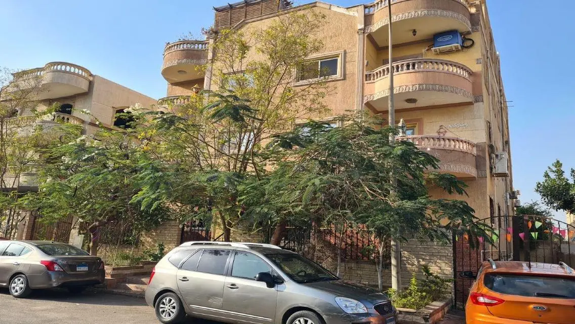 فيلا فاخرة بمساحة 400 متر - 3 غرف نوم - 3 حمامات - بسعر 6,600,000 جنيه