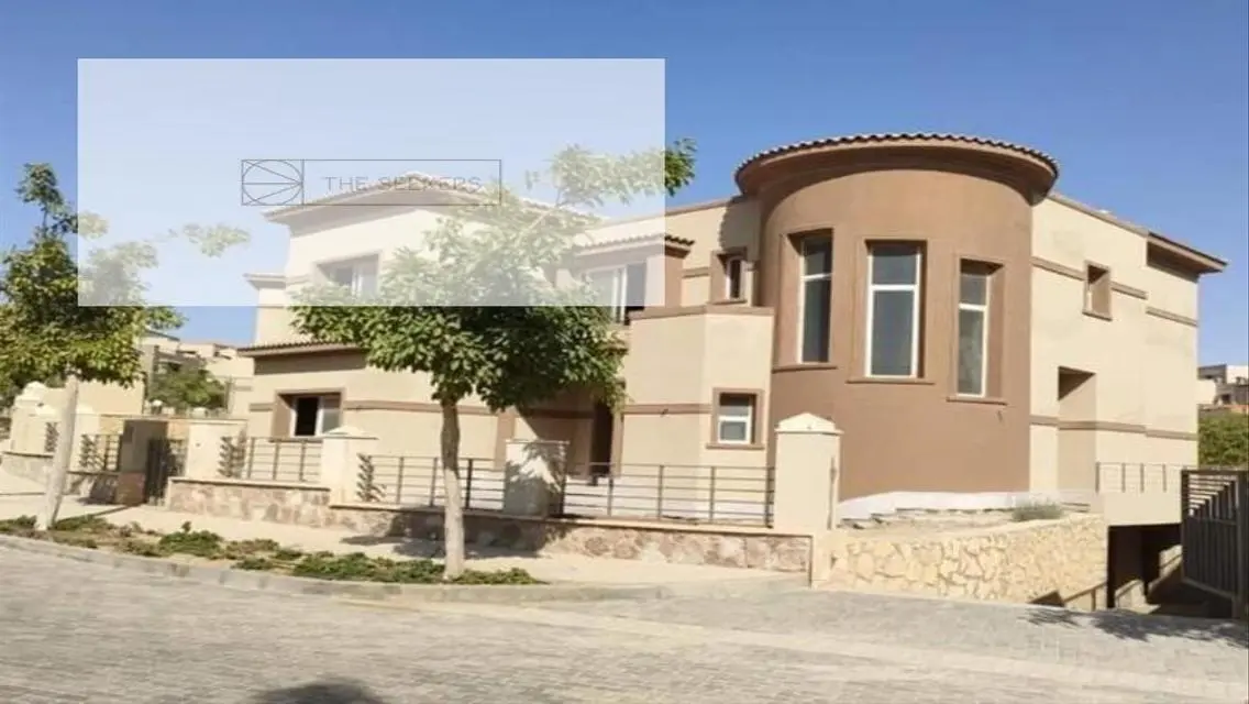 Luxurious Home with Amazing Features in the Heart of the City