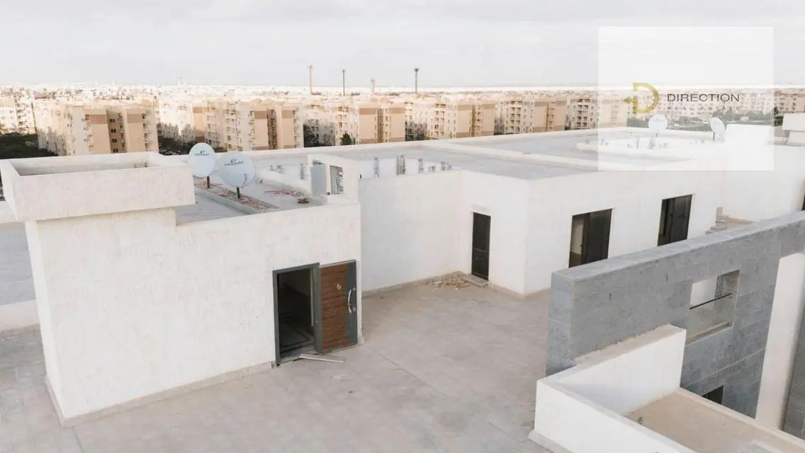 Stunning Villa for Sale in Phase 3 - Gym and Swimming Pool
