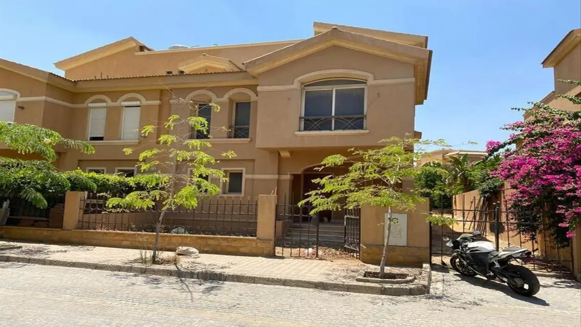 Luxurious Villa for Sale with Premium Features