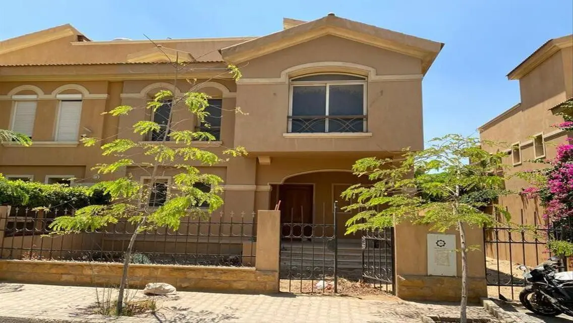 Luxurious Villa for Sale with Premium Features
