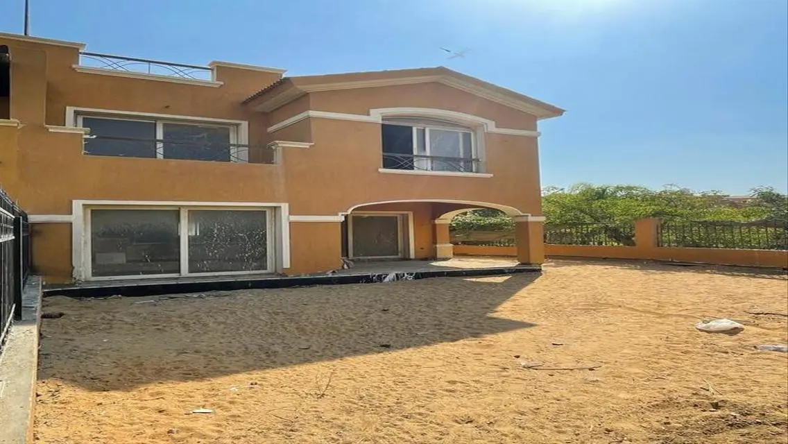 Luxurious Villa for Sale with Premium Features