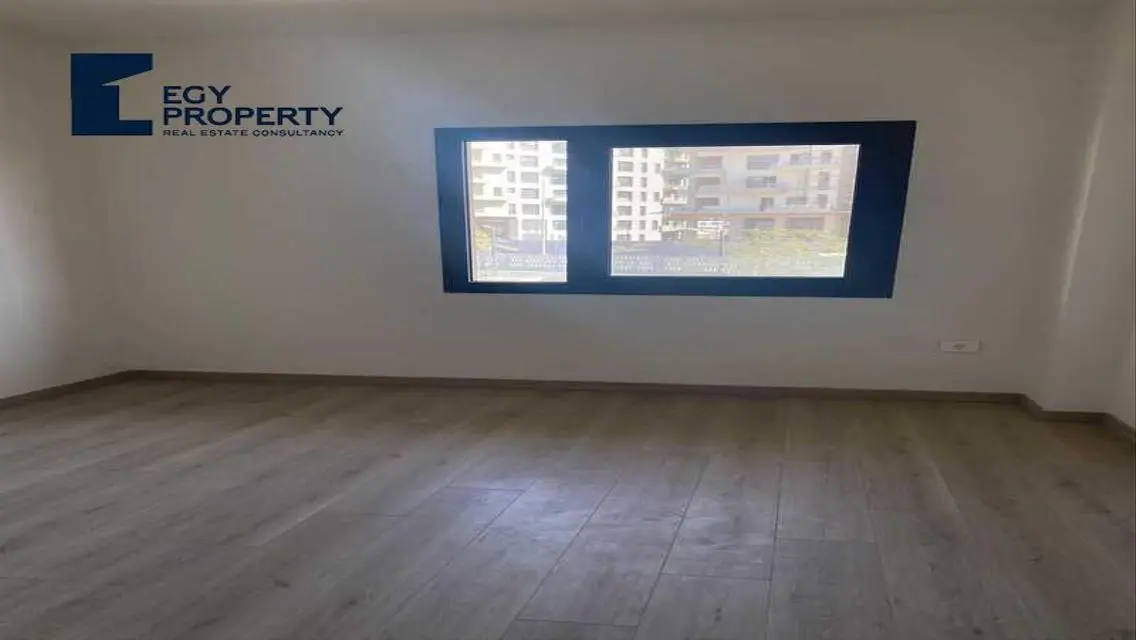 Luxurious Apartment in Burouj Compound - 3 Bedrooms