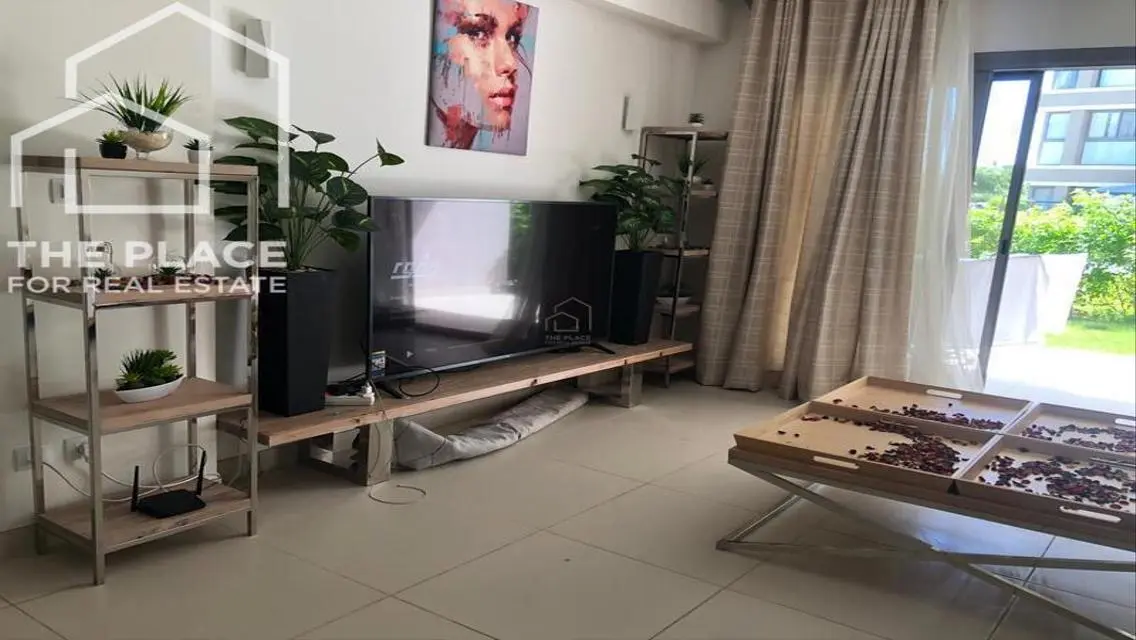 فيلا فاخرة للبيع بمساحة واسعة
