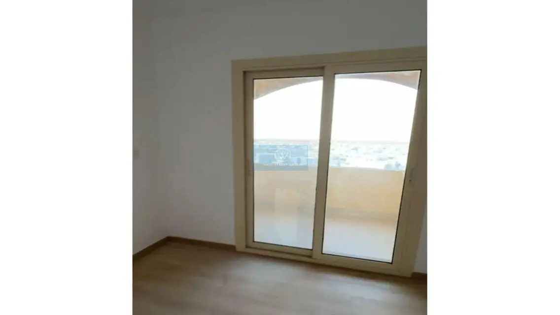 Stunning Apartment for Sale in -122-R3- Area