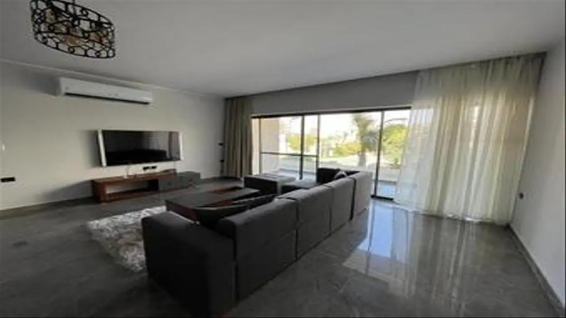Lake View Apartment 148
