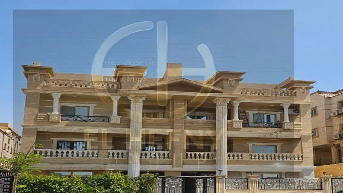 شقة رائعة بمساحة 208 متر تطل على معلم رئيسي