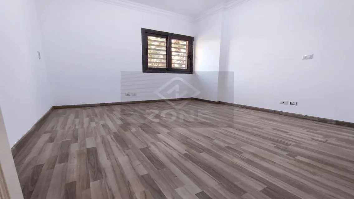 Luxury Apartment for Sale in B8