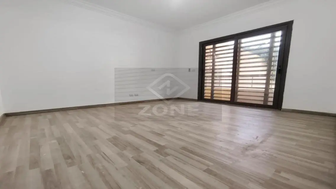 Luxury Apartment for Sale in B8