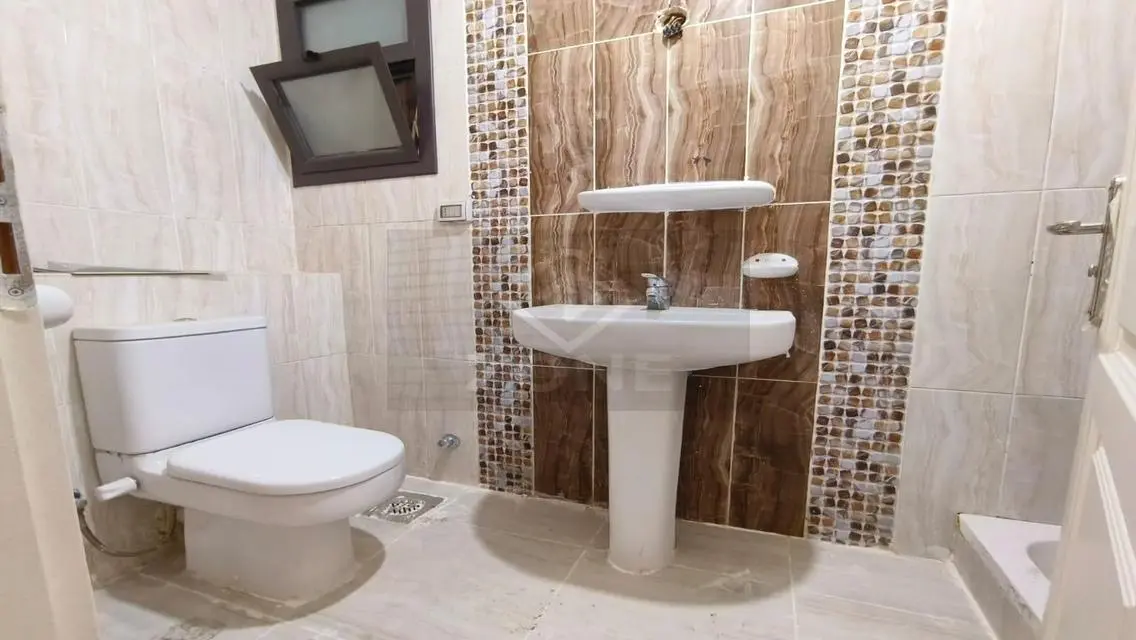Luxury Apartment for Sale in B8