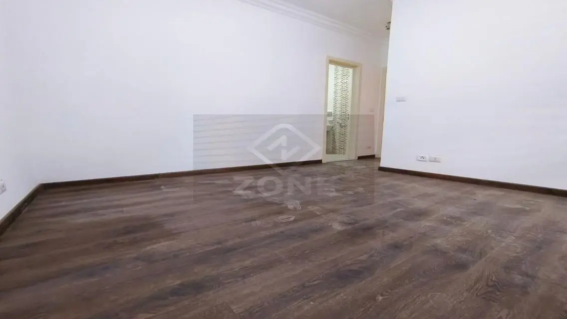 Luxury Apartment for Sale in B8