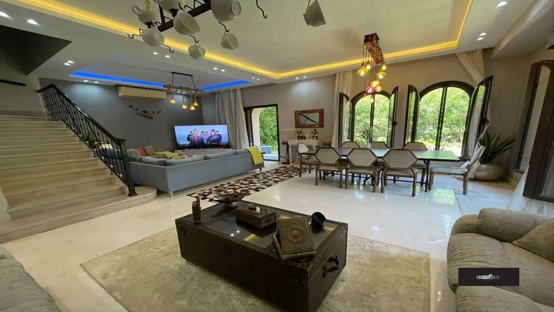 Stunning 3 Bedroom Apartment for Sale, 3000 Sqm