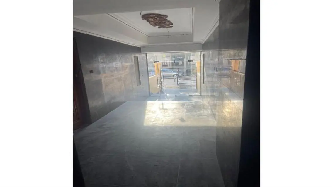 Luxury Apartment with 2500 sqm and Stunning Balcony