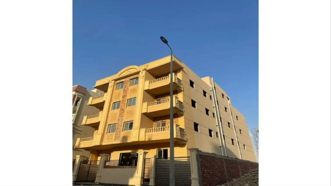Luxury Apartment with 2500 sqm and Stunning Balcony