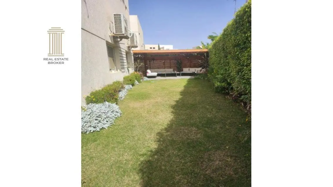 Luxury Villa with Private Garden and Pool
