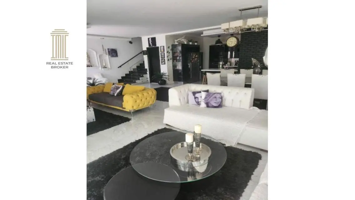 Luxury Villa with Private Garden and Pool