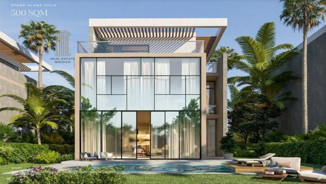 Stunning Mansion in the Heart of the City!