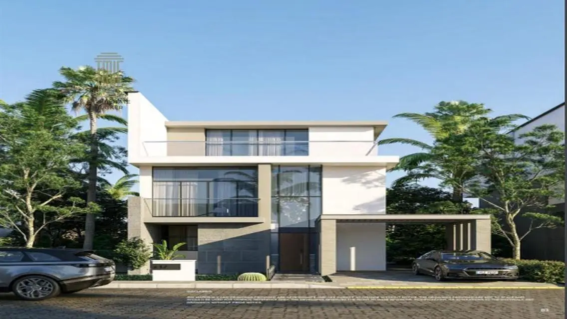 Stunning Mansion in the Heart of the City!
